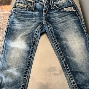 Rock revival 24 inch Capri jeans in excellent condition